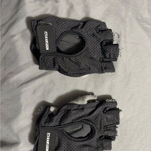 Black Fingerless Workout Gloves